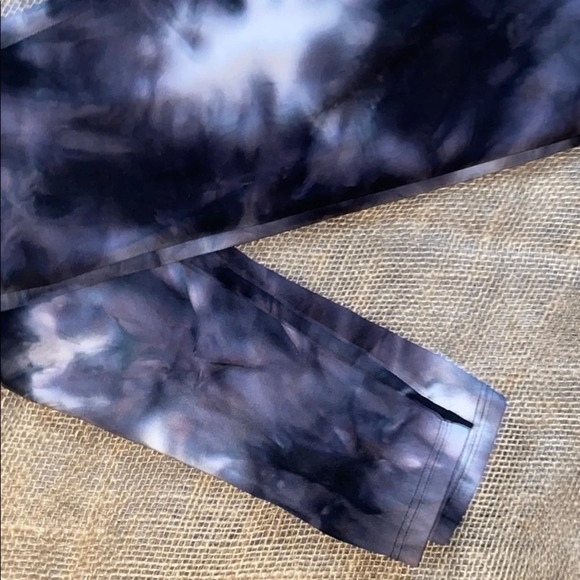 SWS tie dye Patterned Leggings XL - Picture 13 of 13